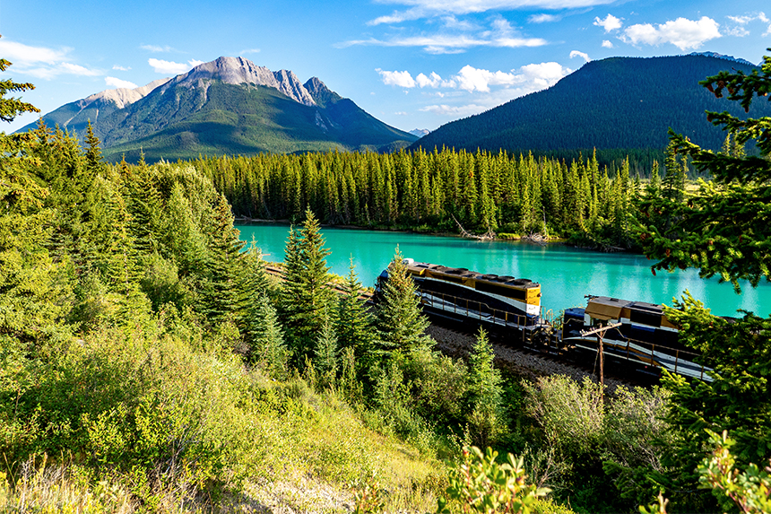 voyage touristique en train au canada